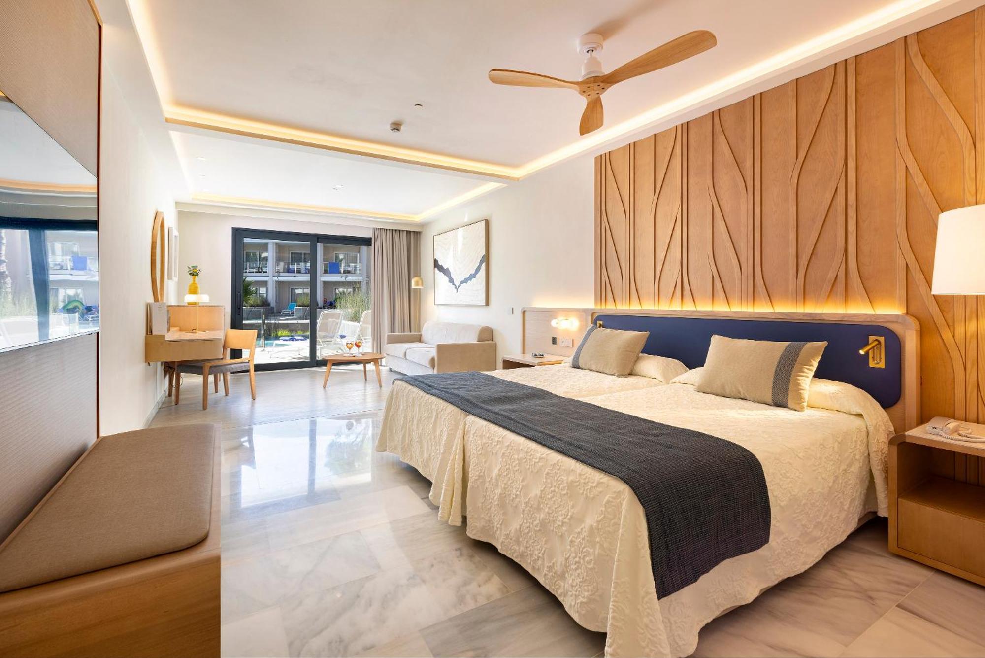 Hipotels Barrosa Palace & Spa Chiclana de la Frontera Εξωτερικό φωτογραφία Deluxe Room