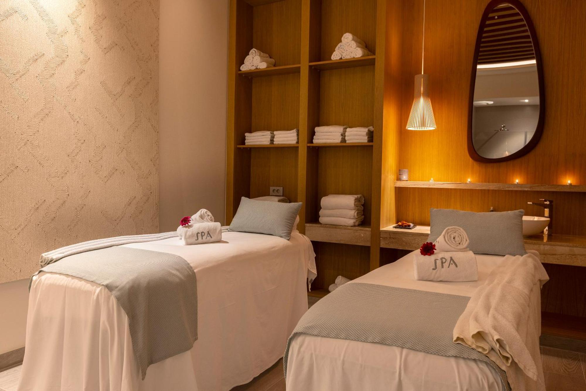 Hipotels Barrosa Palace & Spa Chiclana de la Frontera Εξωτερικό φωτογραφία Spa at the Ritz-Carlton, Laguna Beach