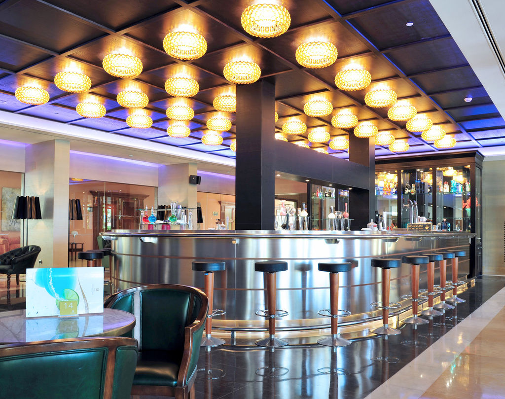 Hipotels Barrosa Palace & Spa Chiclana de la Frontera Εξωτερικό φωτογραφία The bar at the lounge